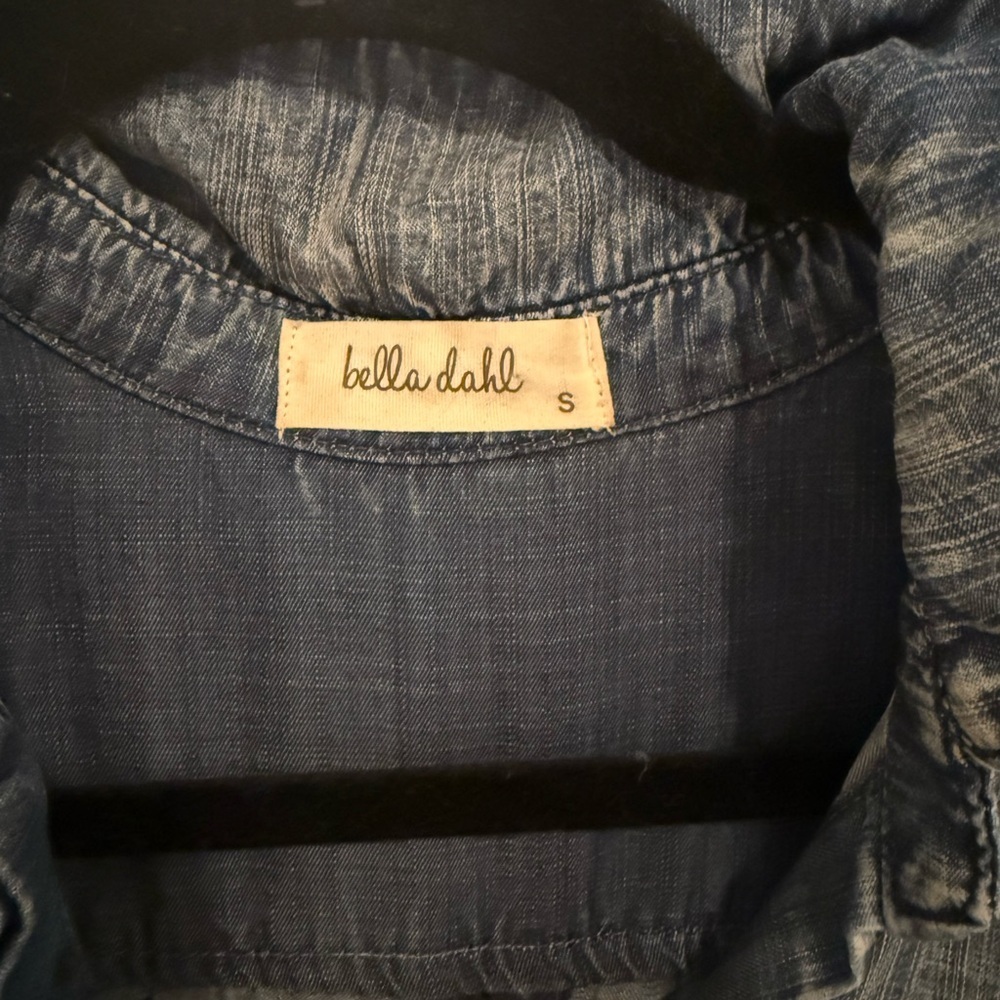 Bella Dahl Ombré Denim Back Zip Shirt size S - Picture 2 of 4